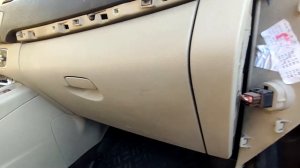 Замена салонного фильтра Renault Scenic 3