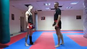 Освобождение от захвата ноги в тайском боксе муай тай A release of leg in