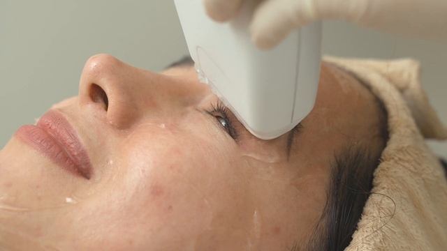 Facelift Alternatives: Sofwave vs. Ulthera vs. Thermage смотреть онлайн