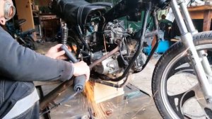 Двухцилиндровая альфа своими руками за минуту.