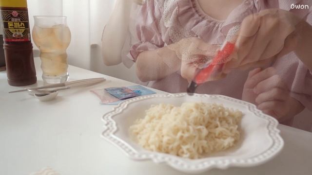 SUB | 미니햄버거와 웨지감자?? | 연휴동안 셀프감금하고 먹기만 하는 일상 | 진저 브레드맨 쿠키? | 말복 삼계탕, 양념대창, 계란말이, 부추비빔밥 смотреть онлайн