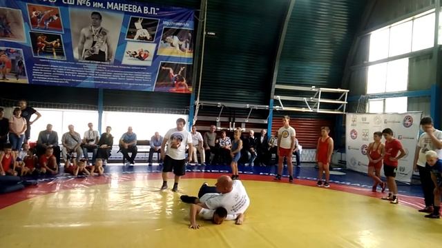 Мастер-класс Александра Карелина в Новокузнецке:  Обратный пояс