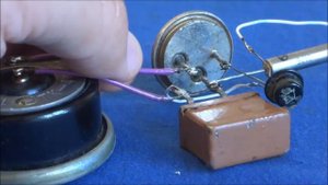 Из старинных Радио-деталей ► собираем Старую схему звукового генератора.