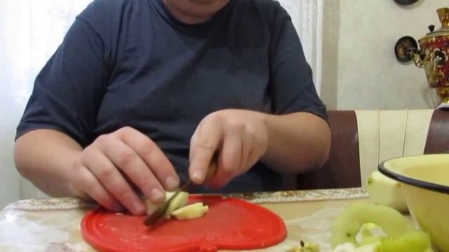 Шарлотка с яблоками