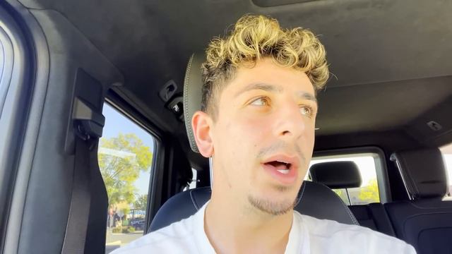 EXTREME CAMOUFLAGE HIDE AND SEEK!! (IMPOSSIBLE) смотреть онлайн