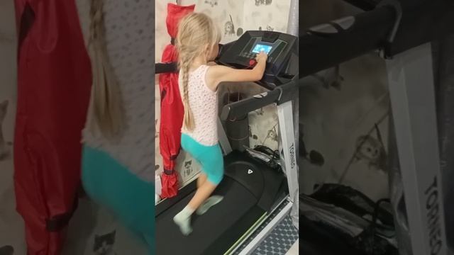 Беговая дорожка Torneo Smarta T-205 смотреть онлайн