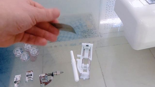 Обзор и заправка швейной машины Janome LE-35 смотреть онлайн