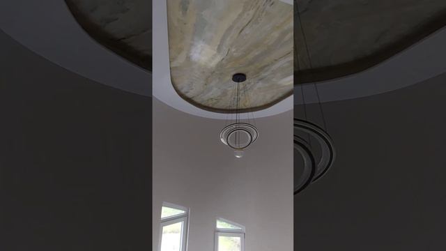 Këtu përfundon kjo punë për ne, me shkallën dhe disa pjesë më intetesante nga të dy katet e shtëpis смотреть онлайн