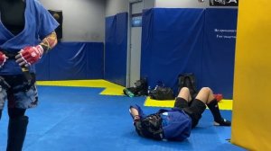 Что на улице лучше бокс или рукопашный бой?