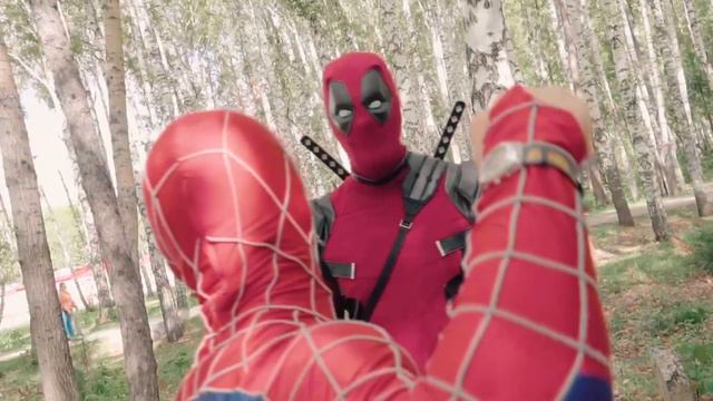 ДЭДПУЛ ПРОТИВ ЧЕЛОВЕКА-ПАУКА смотреть онлайн