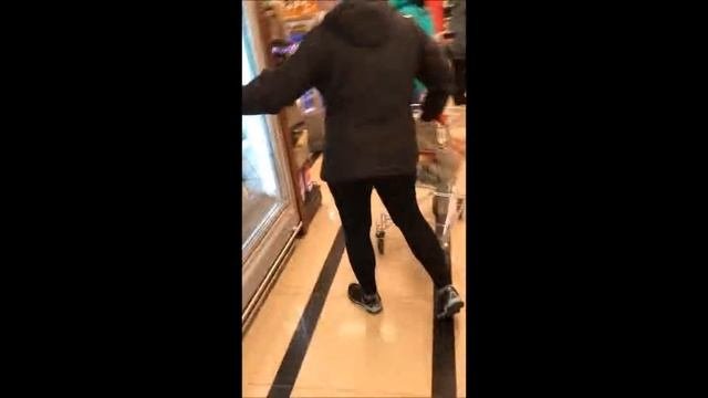 Мам,купи.