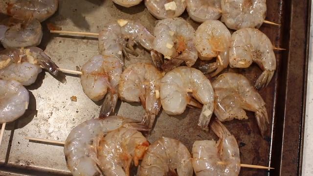 Easy Garlic Butter Prawns Recipe on the Opti-Grill || Gastrofork.ca смотреть онлайн