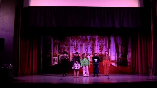 "Волшебник изумрудного города" 2022 год смотреть онлайн