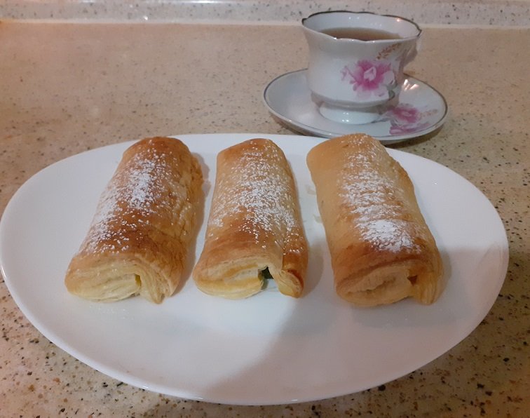 НАИПРОСТЕЙШИЕ НАИВКУСНЕЙШИЕ СЛОЙКИ С ДЖЕМОМ.