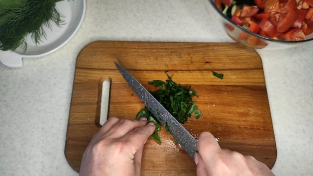 В ГРЕЧЕСКИЙ САЛАТ ДОБАВИЛА ДРУГОЙ СЫР, СМТРИТЕ ЧТО ПОЛУЧИЛОСЬ! Рецепты из Удмуртии