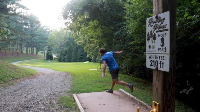 Exploring NC's #1 Disc Golf Course Rolling Pines (Ep. 2 Feed Us Adventures) смотреть онлайн