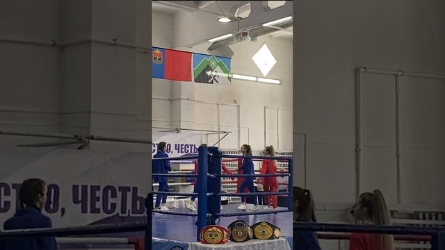 Соревнования в Таштаголе по боксу.