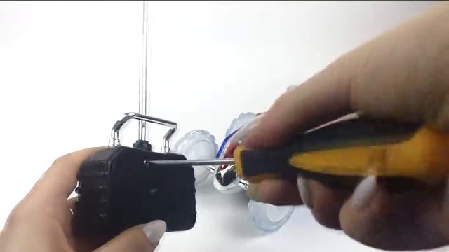 Радиоуправляемая машинка-перевертыш смотреть онлайн