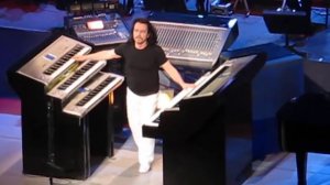 Концерт Янни в Киеве!  продолжение - http://youtu.be/zcRp81yrRl8- Keys to imagination.