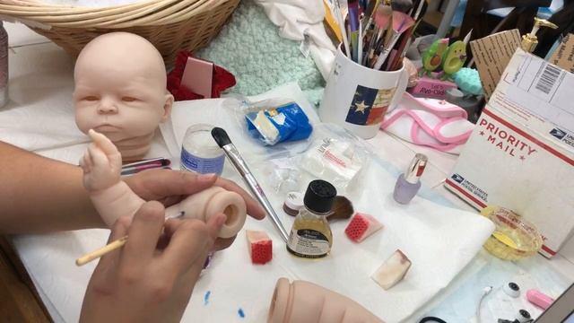 Let's Paint Dolls and Chat! смотреть онлайн