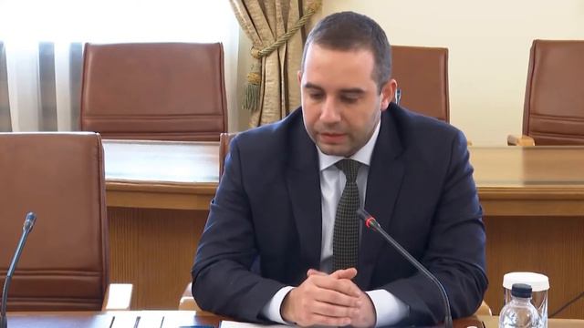 Борисов разпореди временното прекратяване на имунизирането с ваксината на „Астра Зенека“