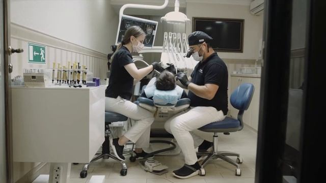 TIKTINER + WHITE ESTHETICS. Имиджевое видео для стоматологической клиники.