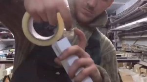 Изготовление калитки из алюминиевого профиля. Slow motion video production of aluminum profile gate