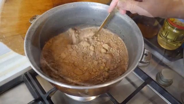 КАК ПРАВИЛЬНО ВАРИТЬ КАКАО НА МОЛОКЕ !? смотреть онлайн