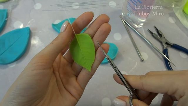 МК ПО РОЗЕ ИЗ ХОЛОДНОГО ФАРФОРА: Часть 3 смотреть онлайн