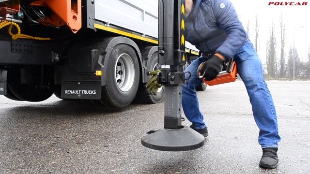 Renault Truck С 440 с манипулятором Atlas 240 и бортовой платформой Polycar. смотреть онлайн