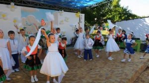 Танец "Русь православная", песню исполняет Анна Сизова