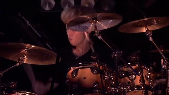 Анжелика Варум и Hatsune Miki - Ля ля фа смотреть онлайн