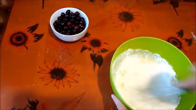 Пирог с вишней на кефире смотреть онлайн