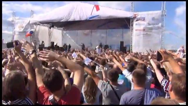 2014-08-09 - Чайф на Открытом небе (г.Иваново) и фонарики смотреть онлайн