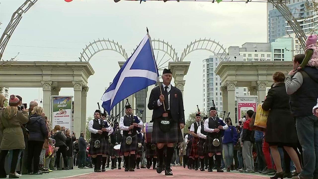 Вместе с российскими участниками акции 