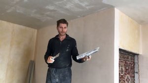 Шпаклевание потолка. Нанес первый слой