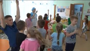 Утро добрых дел. Помогаем нянечке детского сада