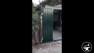 Ворота из металлопрофиля с элементами ковки. Часть 2.