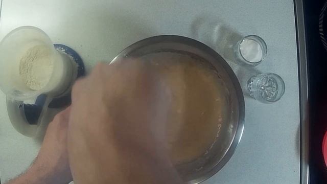 Сладкий пирог с вареньем, кекс
