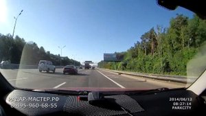 Радар-детектор Street Storm STR-9040EX GP One Kit vs Стрелка СТ