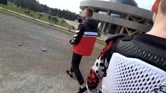 Орлёнок | ПРИЕХАЛИ НА СБОРЫ В ОРЛЕНОК | ВСТРЕТИЛИ АНДРЕЯ СКУТЕРЦА!!!!! | VLOG Ep5 смотреть онлайн