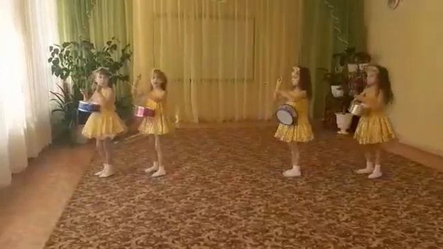 шуточный танец с барабанами в детском саду смотреть онлайн