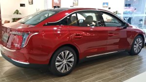 2022 Hongqi E-QM5 Plus Electric Sedan. Новый Китайский автомобиль.