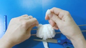Помпон из АЛИЗЕ ПУФФИ. Помпон для шапки из Ализе пуффи.