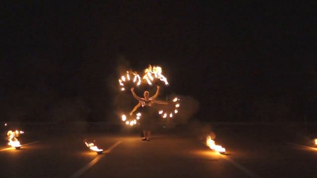 Полное выступление и огненная надпись смотреть онлайн