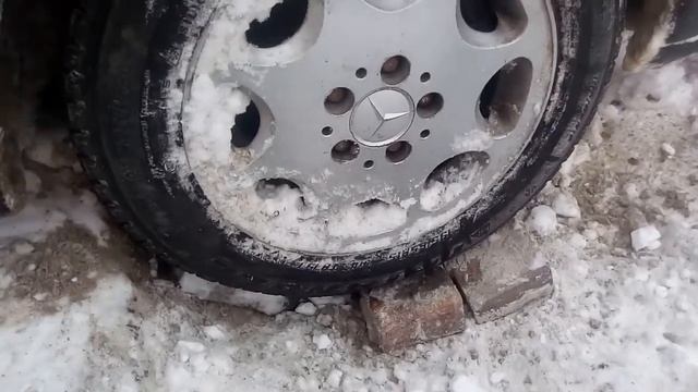 Шок! Выехал застрявший мерседес задний привод смотреть онлайн