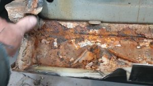 Меняем пороги на vw golf 5 avant (dgeta 5) часть первая.