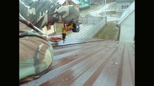 Кровля из профнастила (металлопрофиля) своими руками