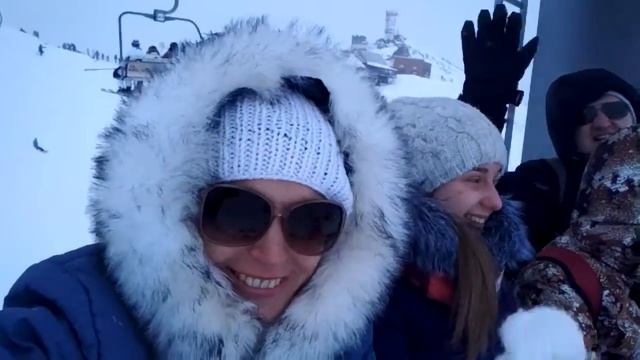 Семейный отдых на Домбае одним днём смотреть онлайн