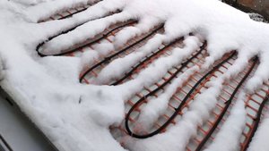 Монтаж системы Обогрева желобов и водостоков от ЧТК. Встроенный терморегулятор